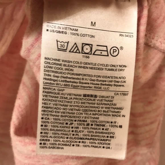 GAP Long Sleeve Tee Shirt - Picture 5 of 5